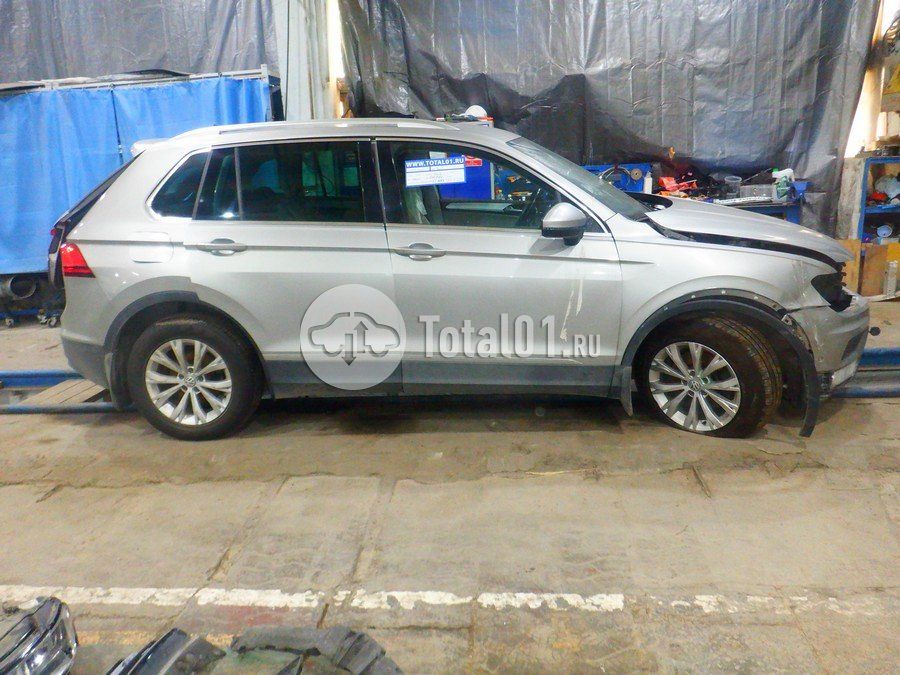 Фото Volkswagen Tiguan 6