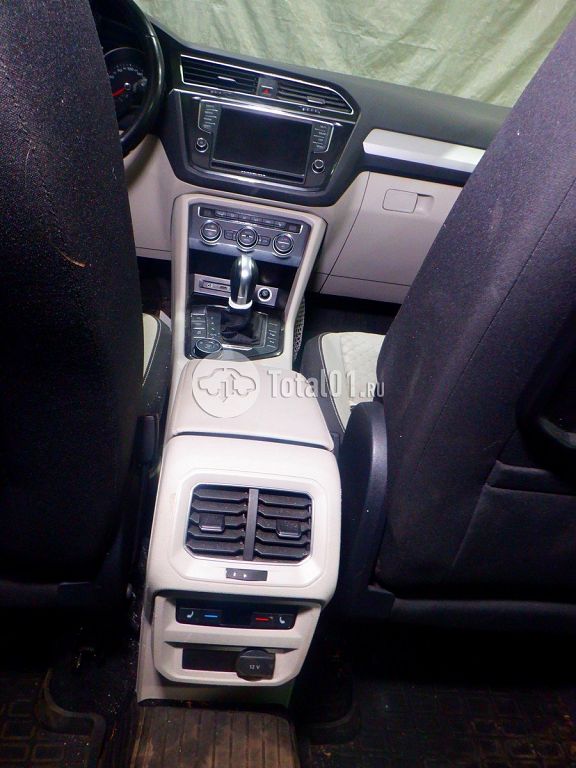 Фото Volkswagen Tiguan 50
