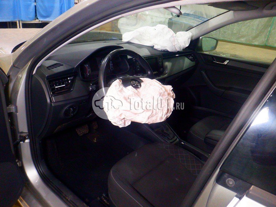Фото Skoda Rapid 16