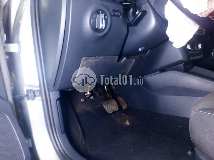 Фото Skoda Rapid 24