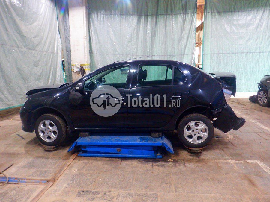 Фото Renault Logan 8