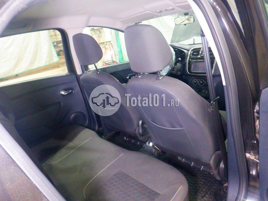 Фото Renault Logan 38