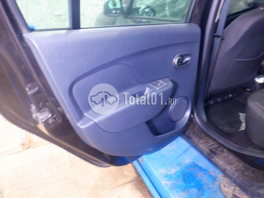 Фото Renault Logan 70