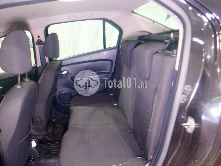 Фото Renault Logan 74