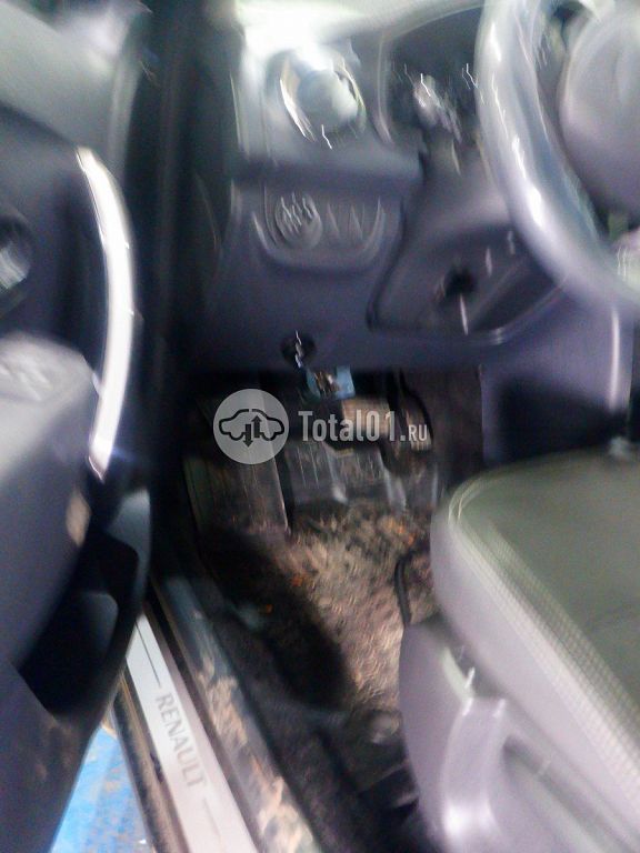 Фото Renault Logan 82