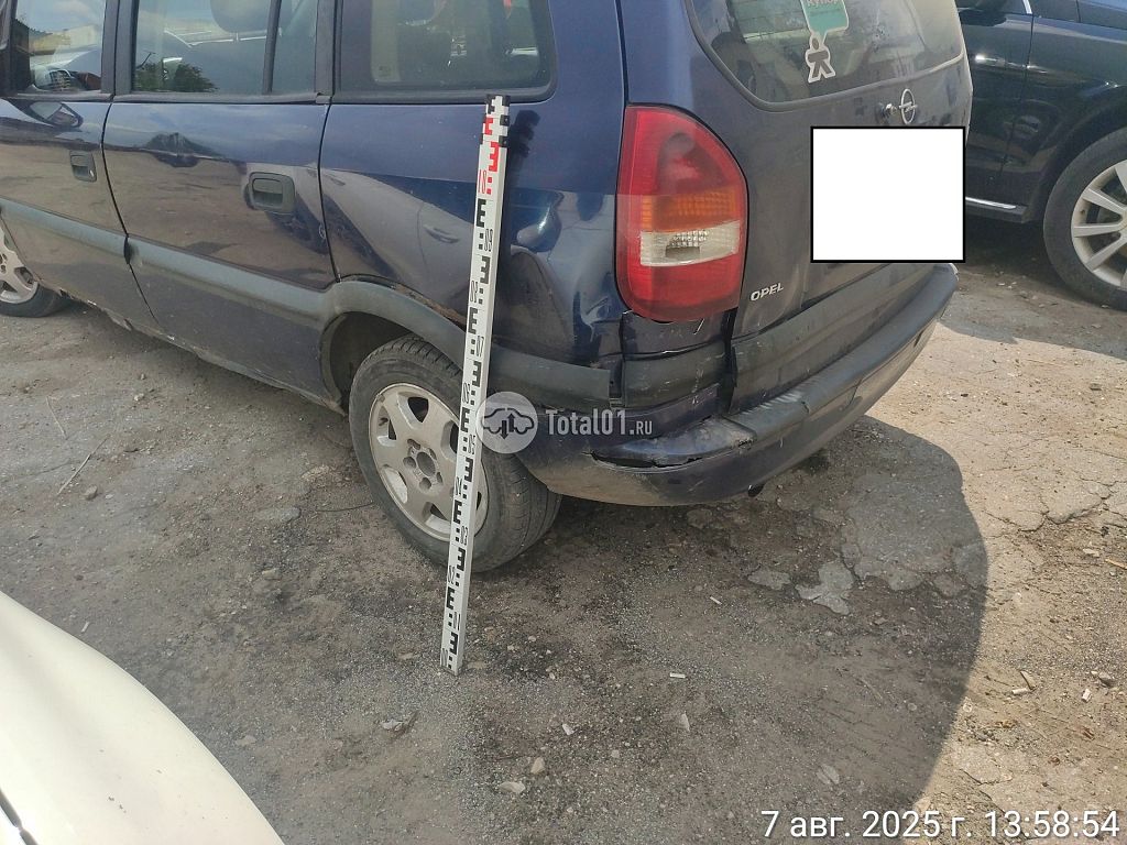 Фото Opel Zafira 12