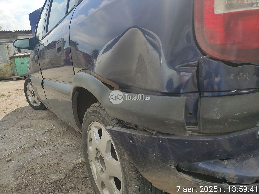 Фото Opel Zafira 18