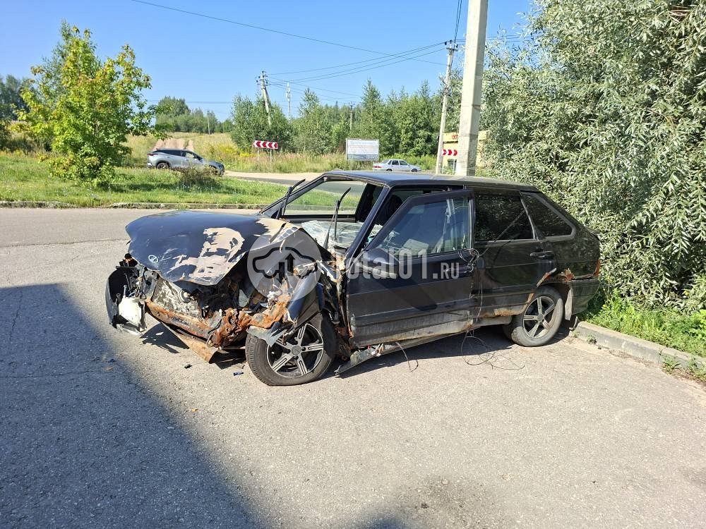 Фото ВАЗ (LADA) 2114 Samara 4