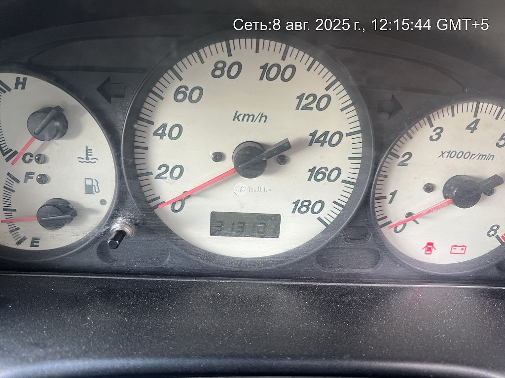 Фото Mazda Premacy 102