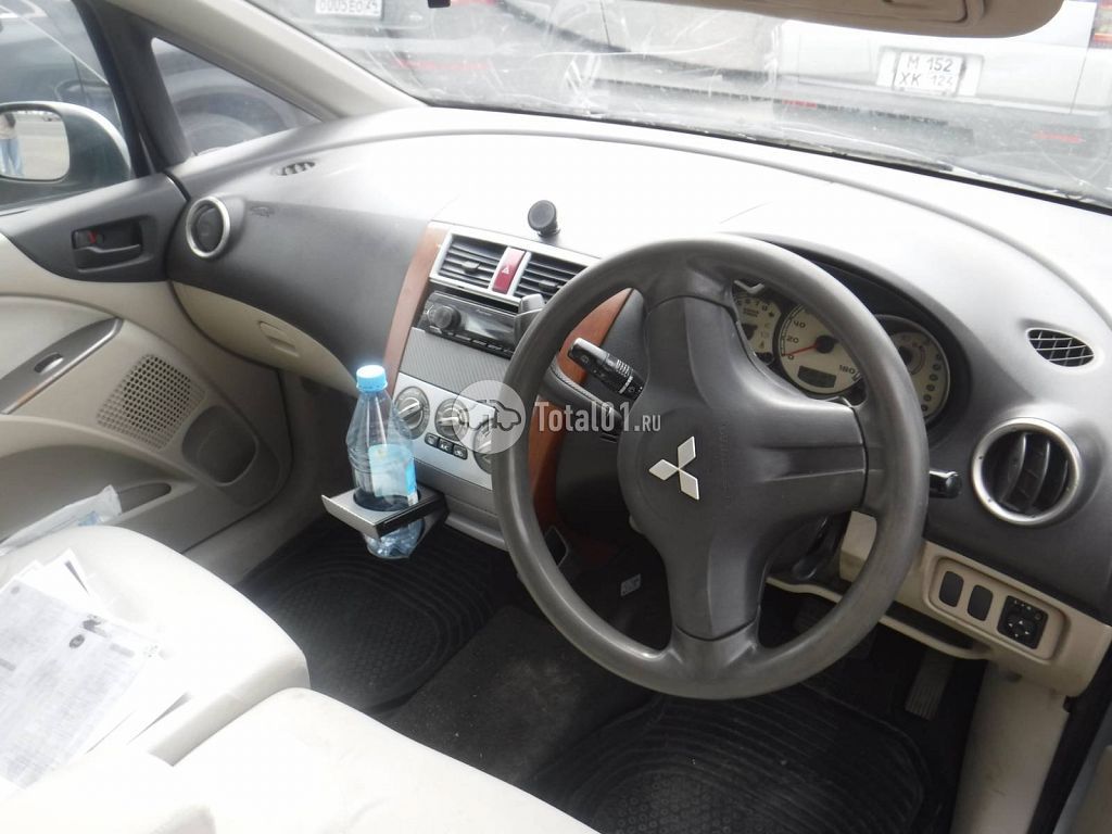 Фото Mitsubishi Colt 18