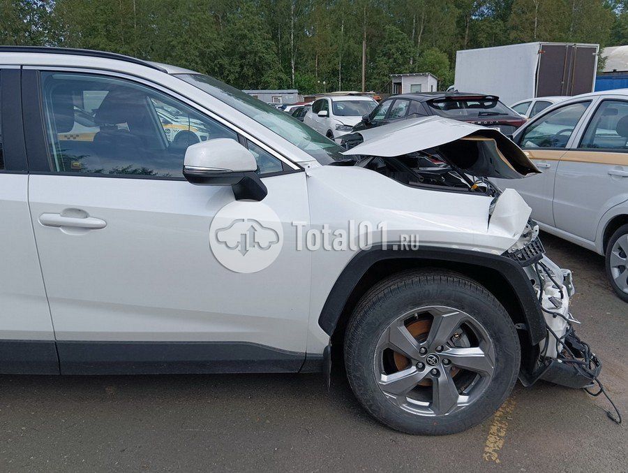 Фото Toyota RAV4 26