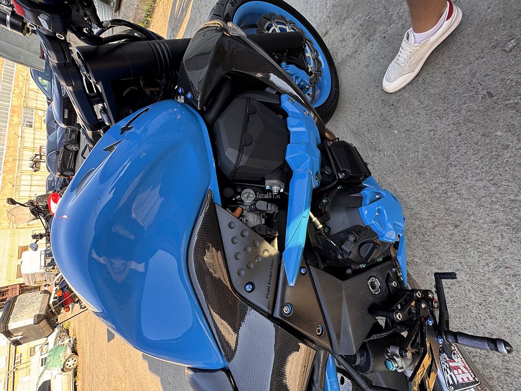 Фото Honda CBR1100XX 30