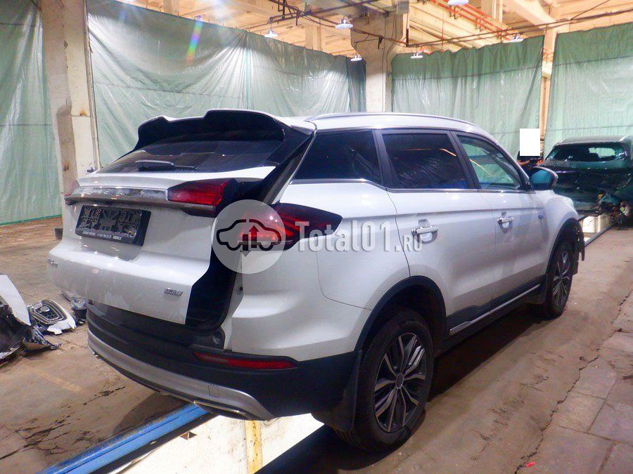 Фото Geely Atlas Pro 12