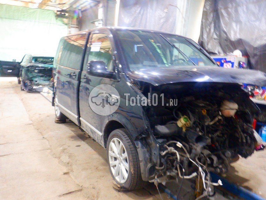 Фото Volkswagen Multivan 6