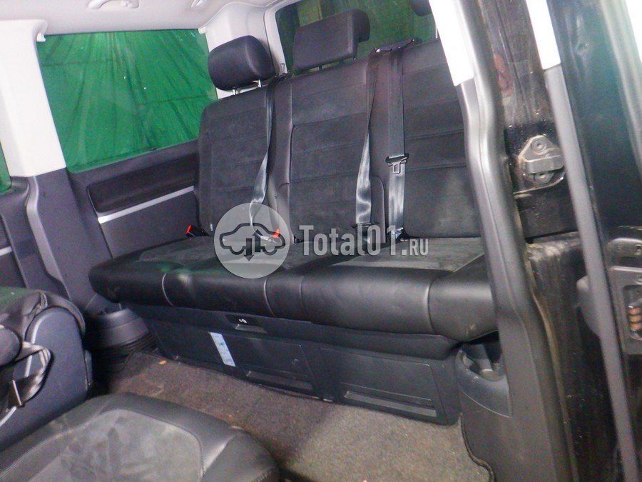 Фото Volkswagen Multivan 62
