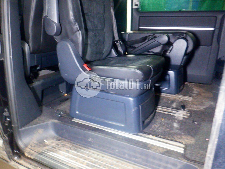 Фото Volkswagen Multivan 66