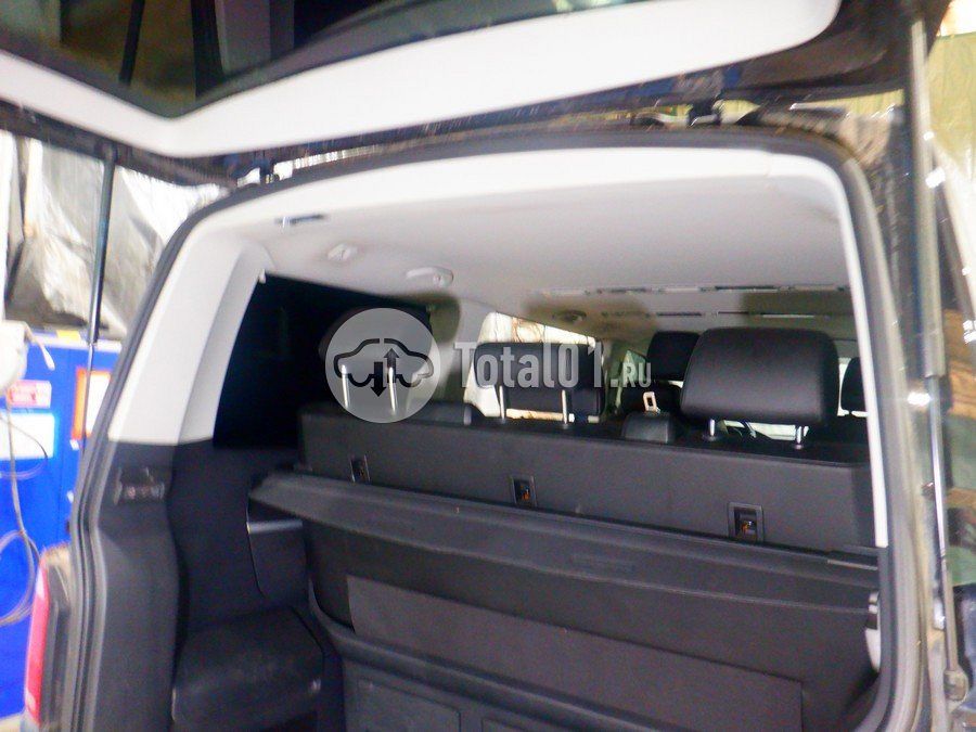 Фото Volkswagen Multivan 80
