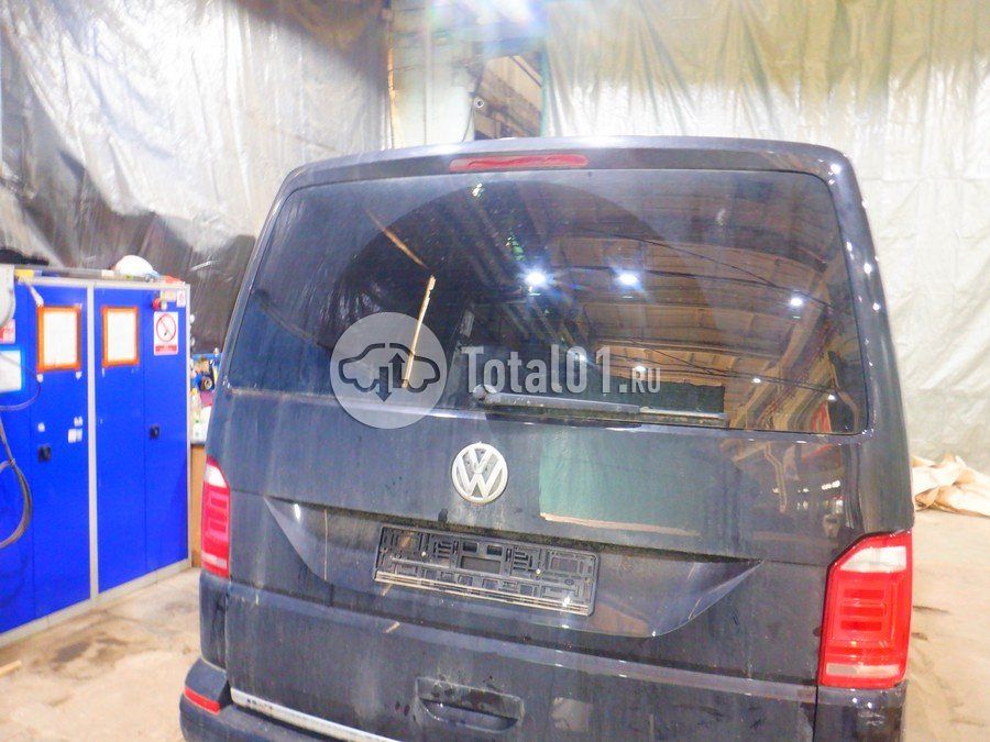 Фото Volkswagen Multivan 208