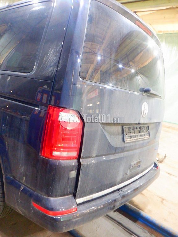 Фото Volkswagen Multivan 216