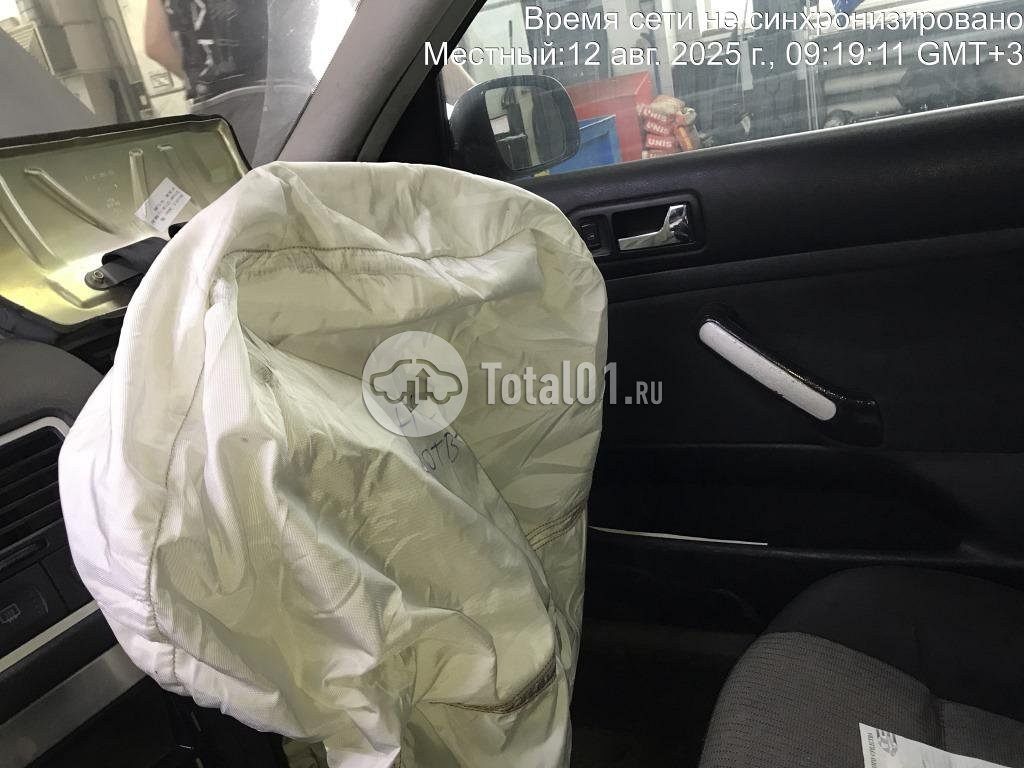 Фото Volkswagen Golf 18