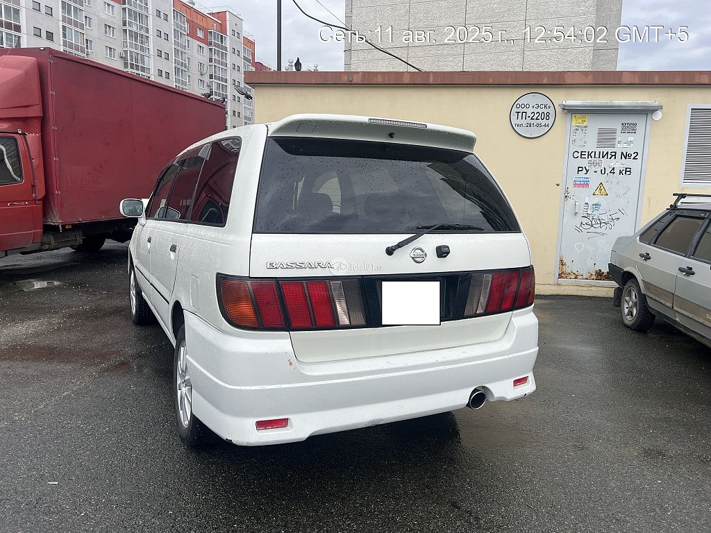 Фото Nissan Bassara 6
