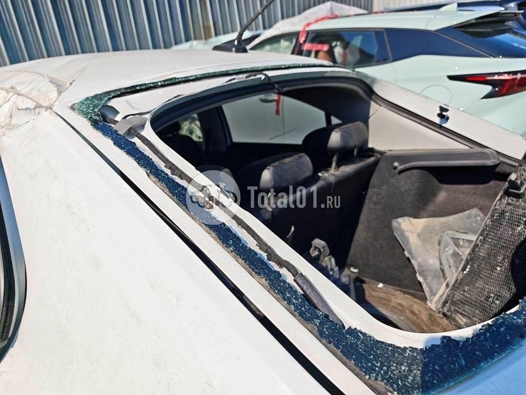 Фото Volkswagen Polo 10