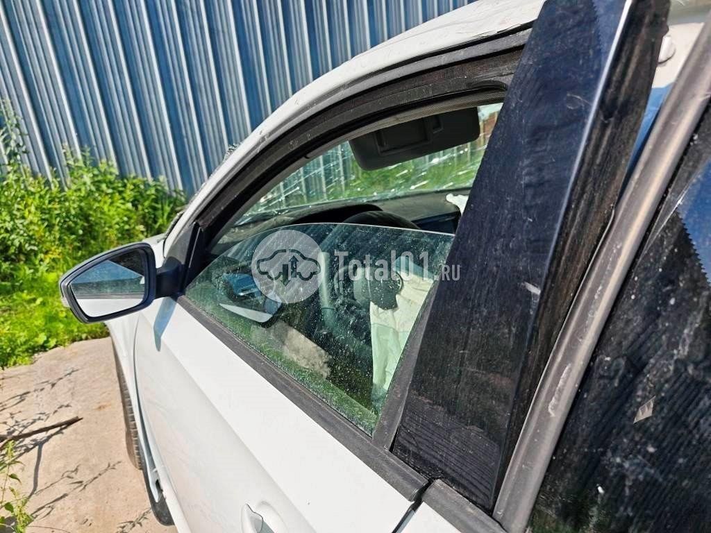 Фото Volkswagen Polo 38