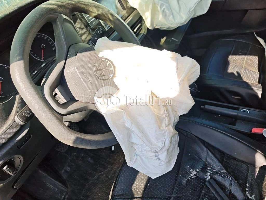Фото Volkswagen Polo 46