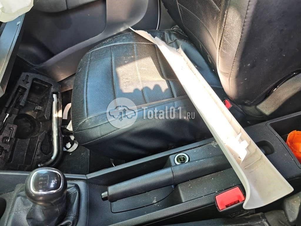 Фото Volkswagen Polo 60