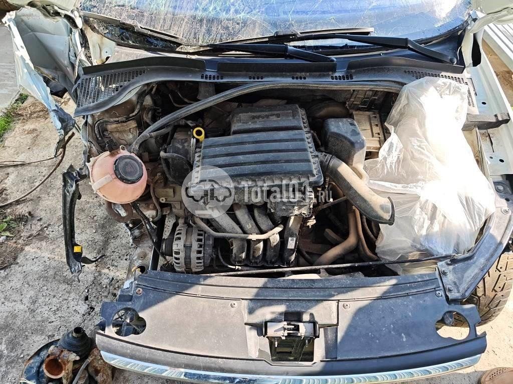 Фото Volkswagen Polo 140