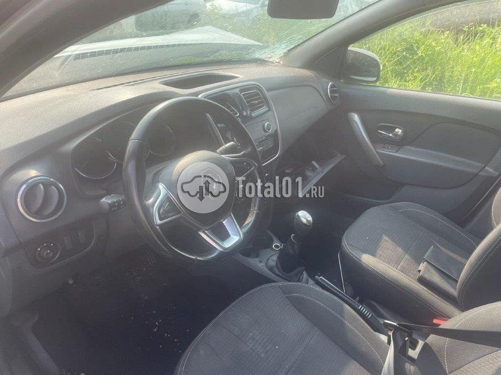 Фото Renault Logan 20