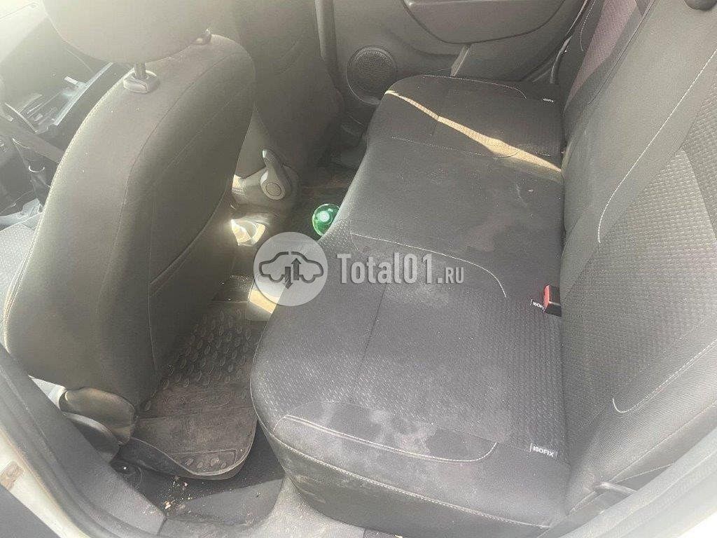 Фото Renault Logan 30
