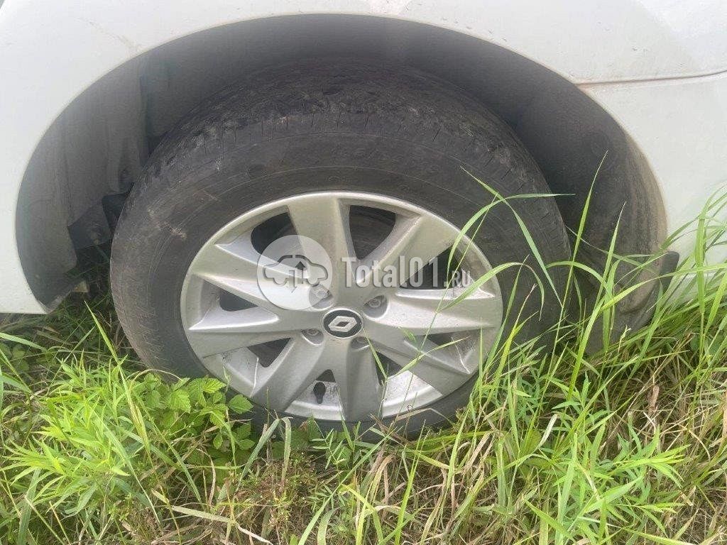 Фото Renault Logan 52