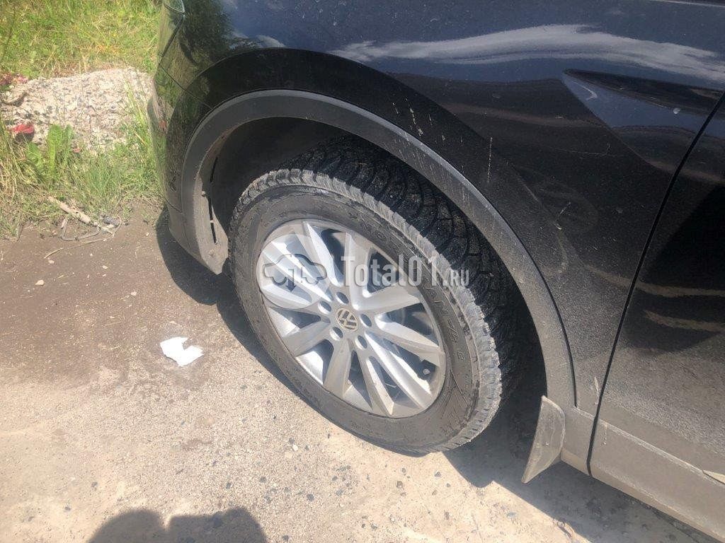 Фото Volkswagen Tiguan 30