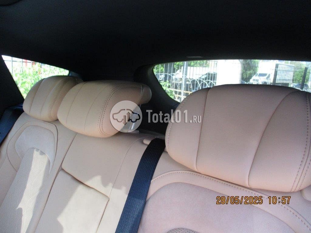 Фото Voyah Free 114