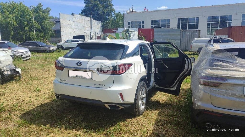 Фото Lexus RX 90