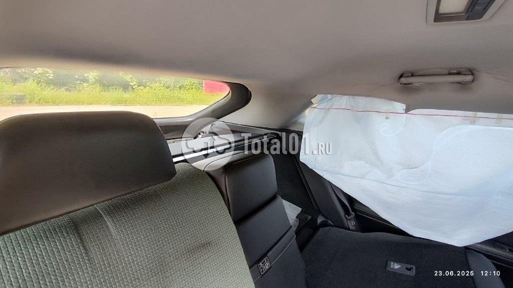Фото Lexus RX 106