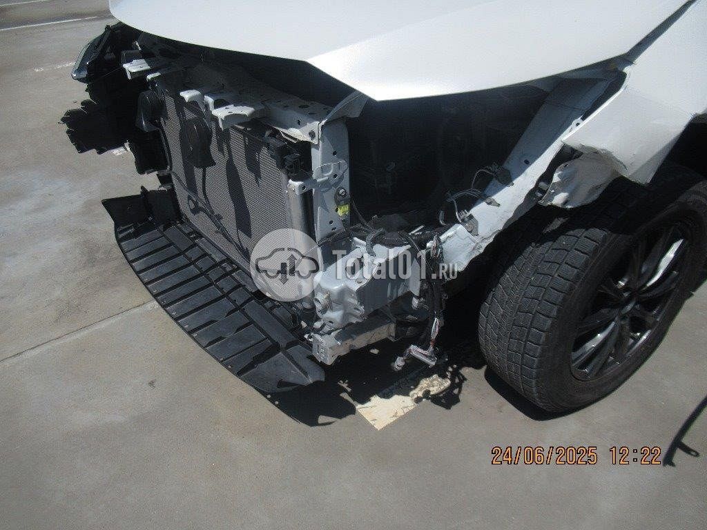 Фото Toyota Harrier 12