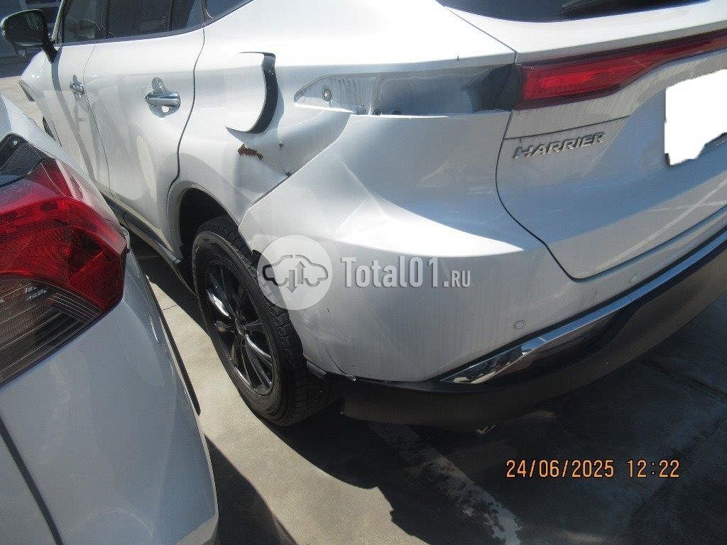 Фото Toyota Harrier 32
