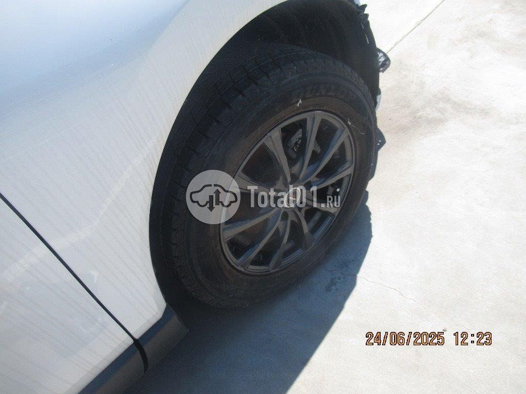 Фото Toyota Harrier 38