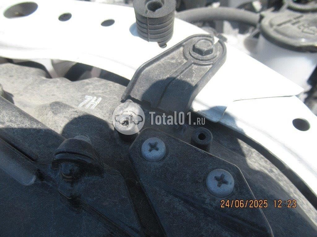 Фото Toyota Harrier 50