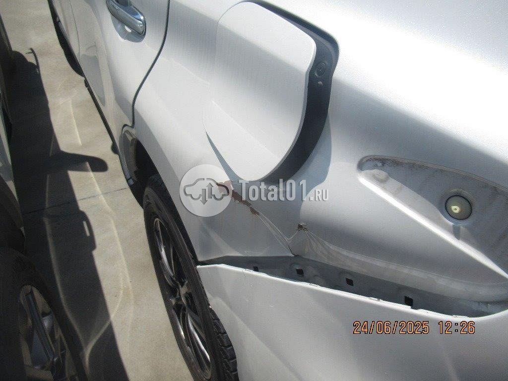 Фото Toyota Harrier 110
