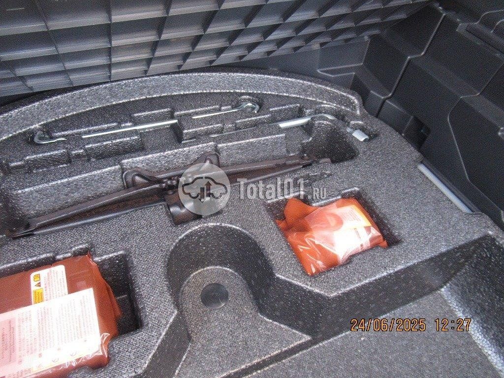 Фото Toyota Harrier 144