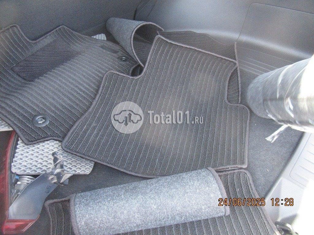 Фото Toyota Harrier 148