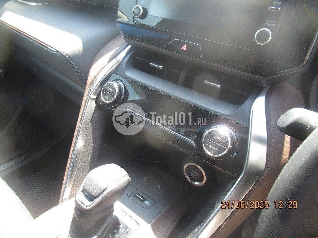 Фото Toyota Harrier 164