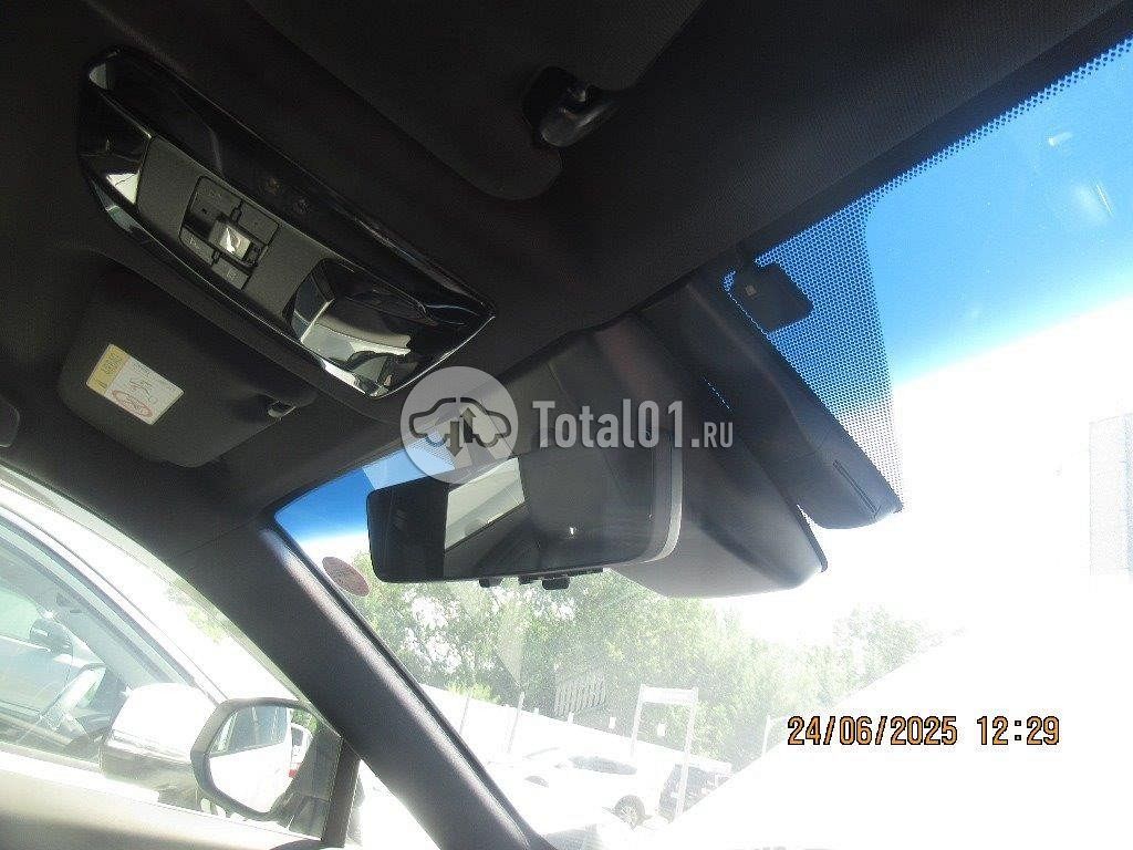 Фото Toyota Harrier 168