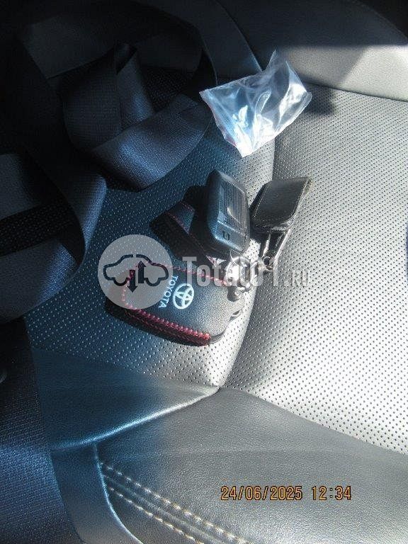 Фото Toyota Harrier 184