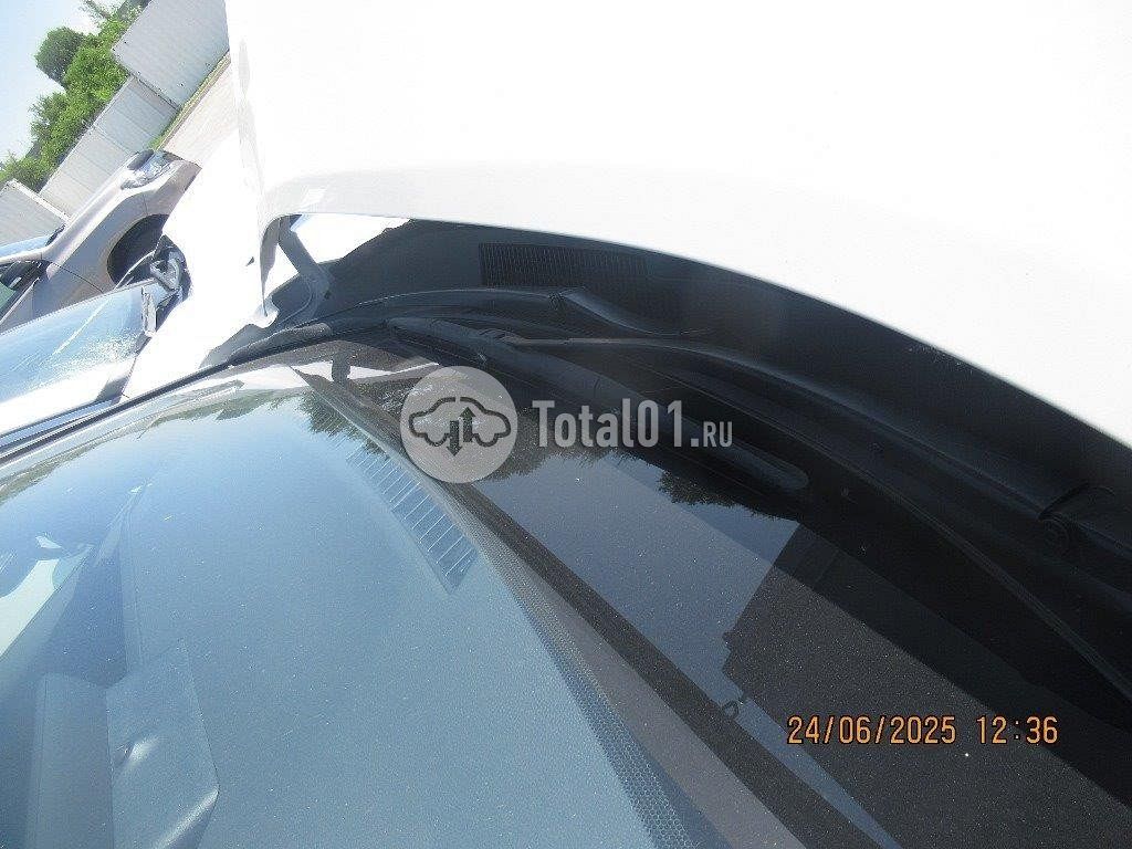 Фото Toyota Harrier 188