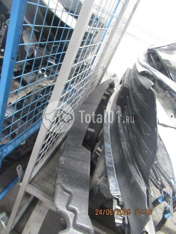 Фото Toyota Harrier 200