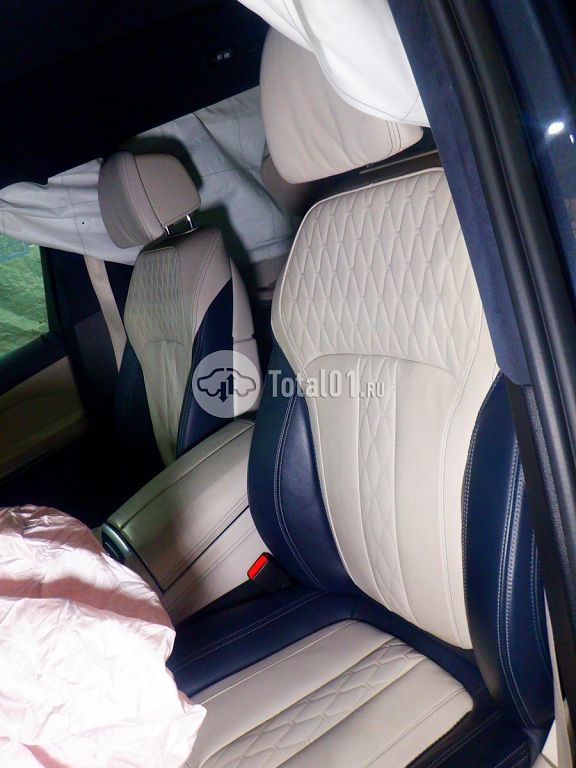 Фото BMW X7 28